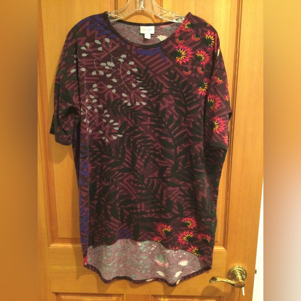 LulaRoe top, XS, purple, fauna design